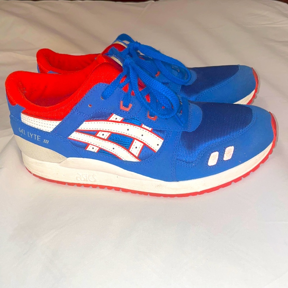 ASICS Youth 6.5 ASICS or womens 7.5